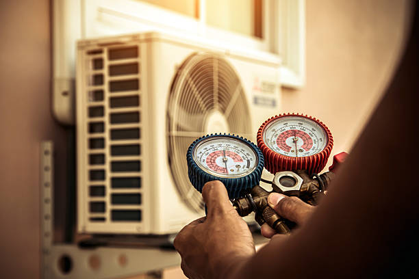 Professional Hvac technician working in Edwardsville, PA